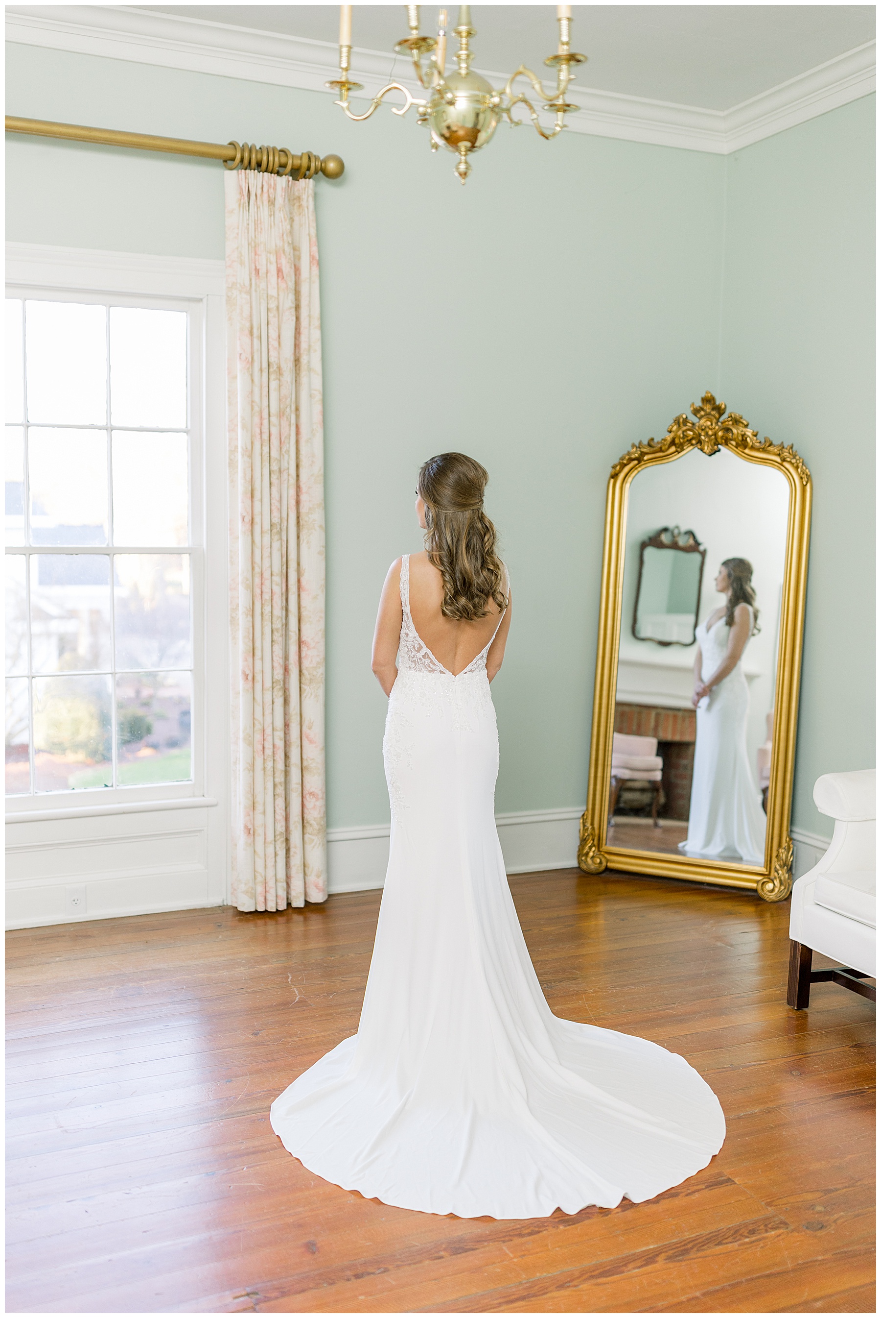 Rose Hill Estate Bridal Session - Tiffany L Johnson Photography_0007.jpg
