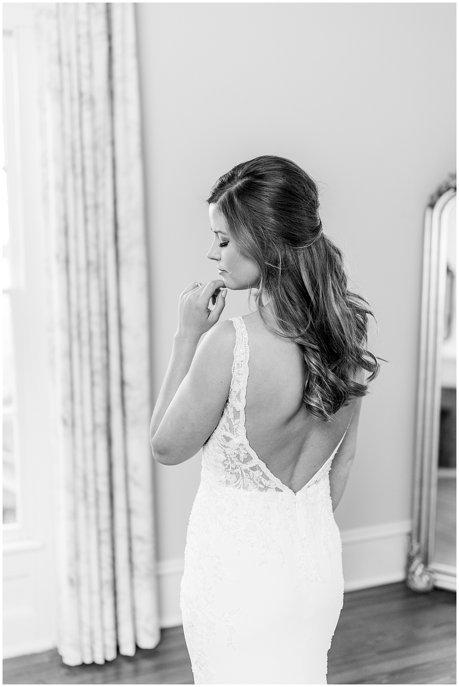 Rose Hill Estate Bridal Session - Tiffany L Johnson Photography_0013.jpg