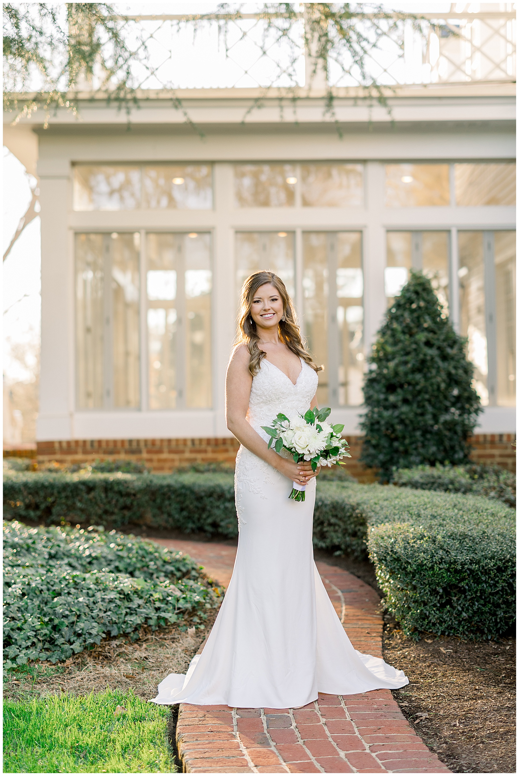 Rose Hill Estate Bridal Session - Tiffany L Johnson Photography_0028.jpg