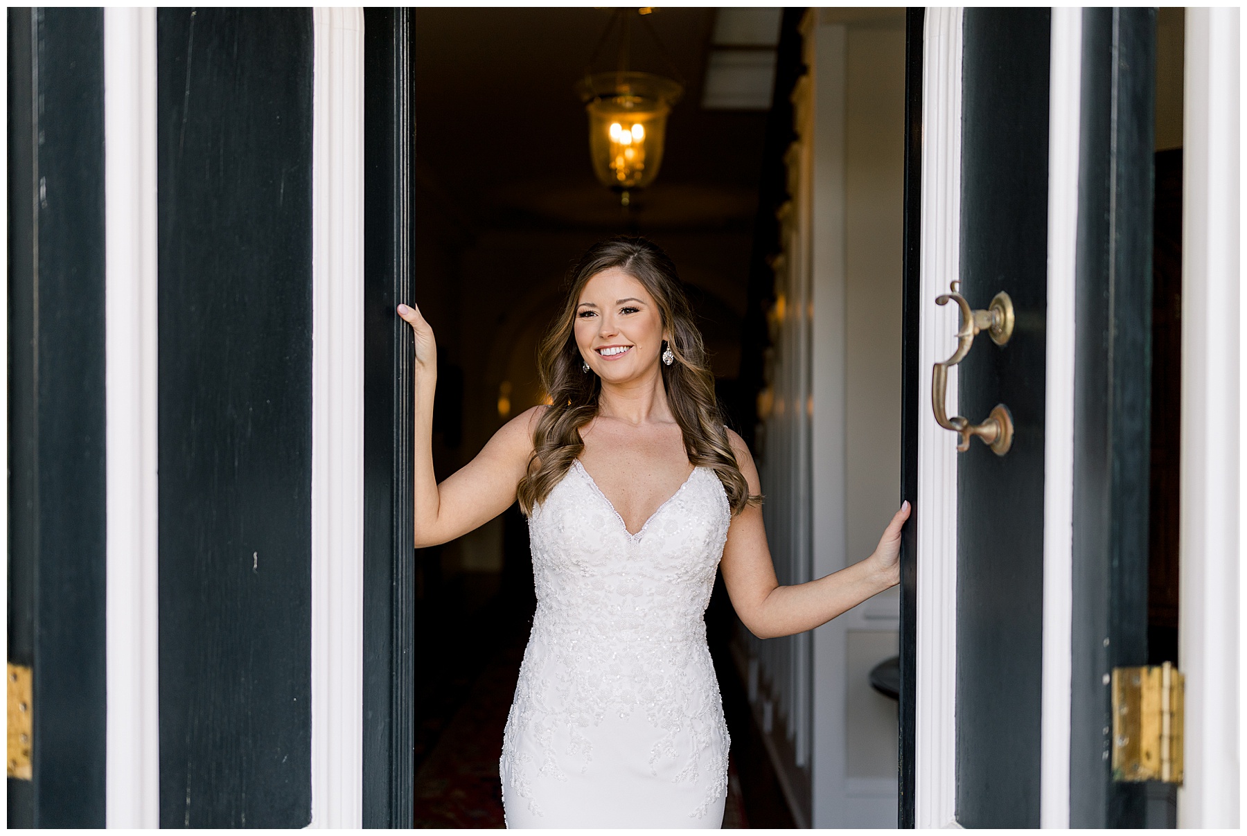 Rose Hill Estate Bridal Session - Tiffany L Johnson Photography_0033.jpg