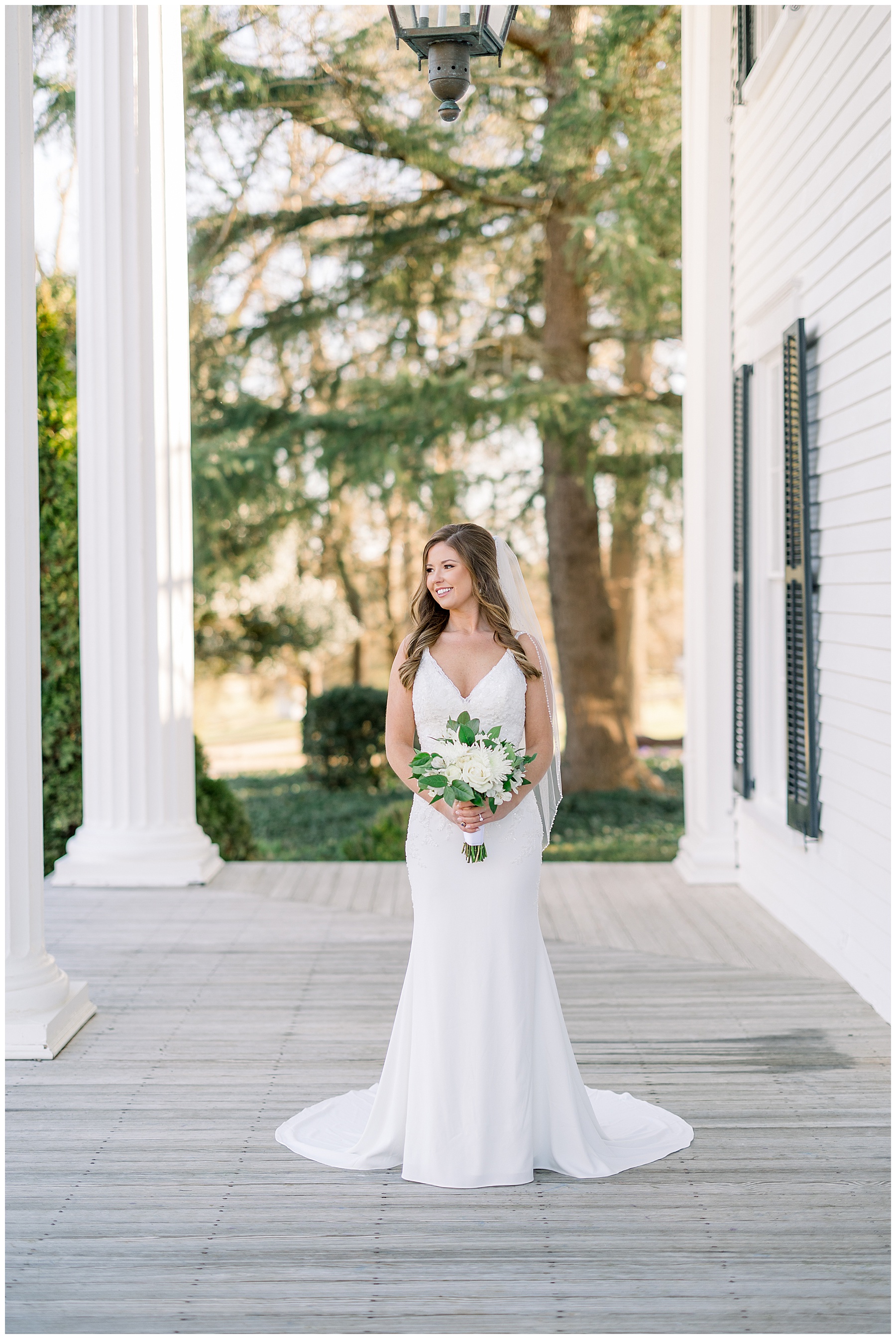 Rose Hill Estate Bridal Session - Tiffany L Johnson Photography_0040.jpg