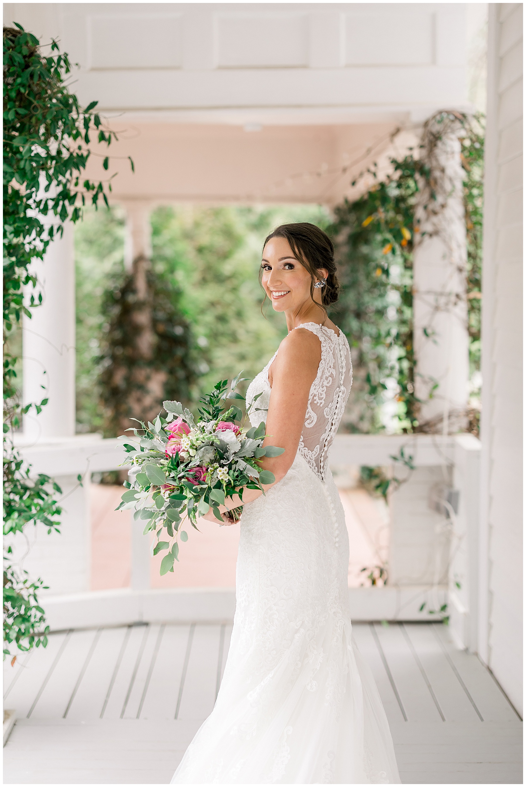 The Leslie Alford Mims House Bridal Sesison - Tiffany L Johnson Photography_0009.jpg