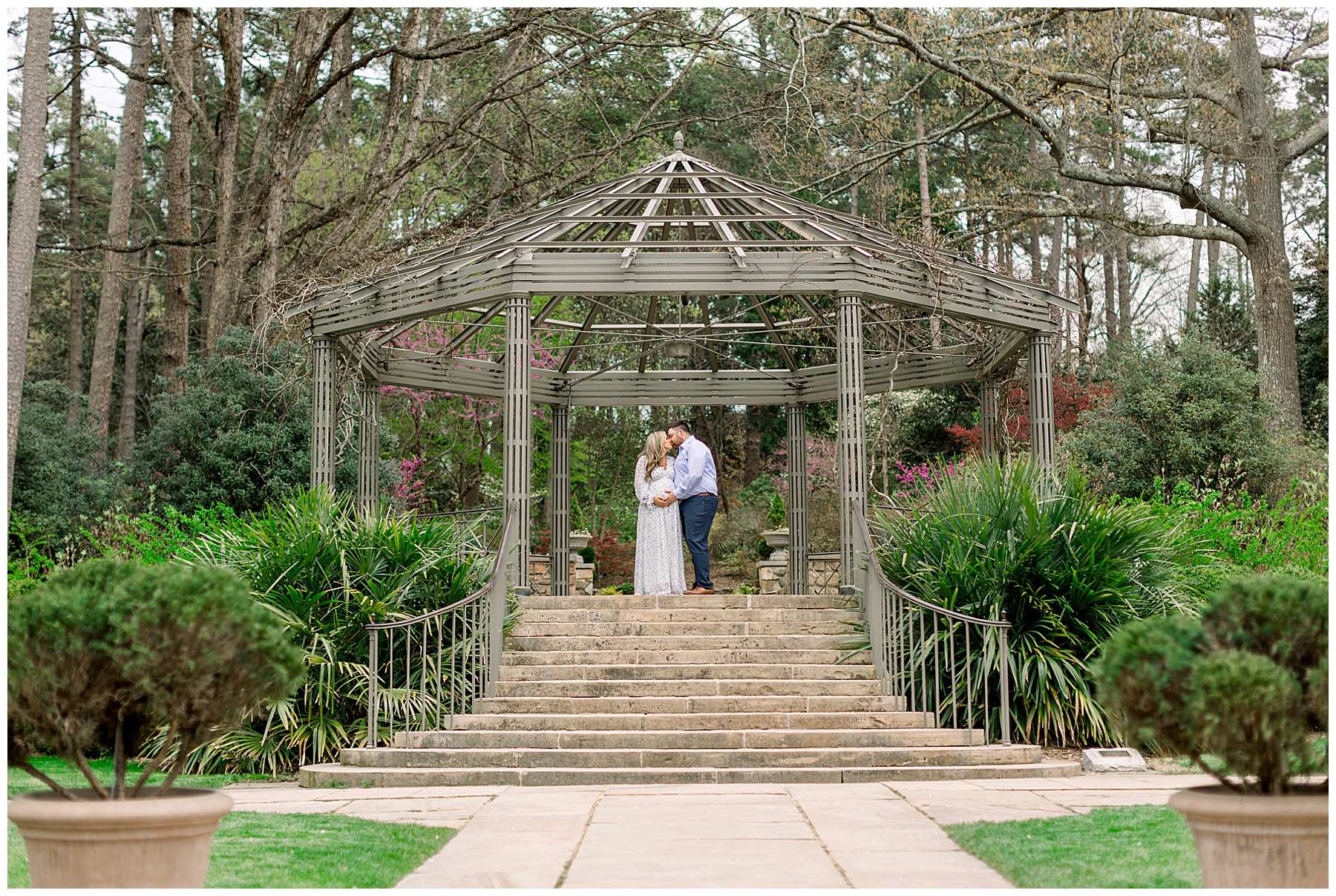 Duke Gardens Maternity Session - Tiffany L Johnson Photography_0040