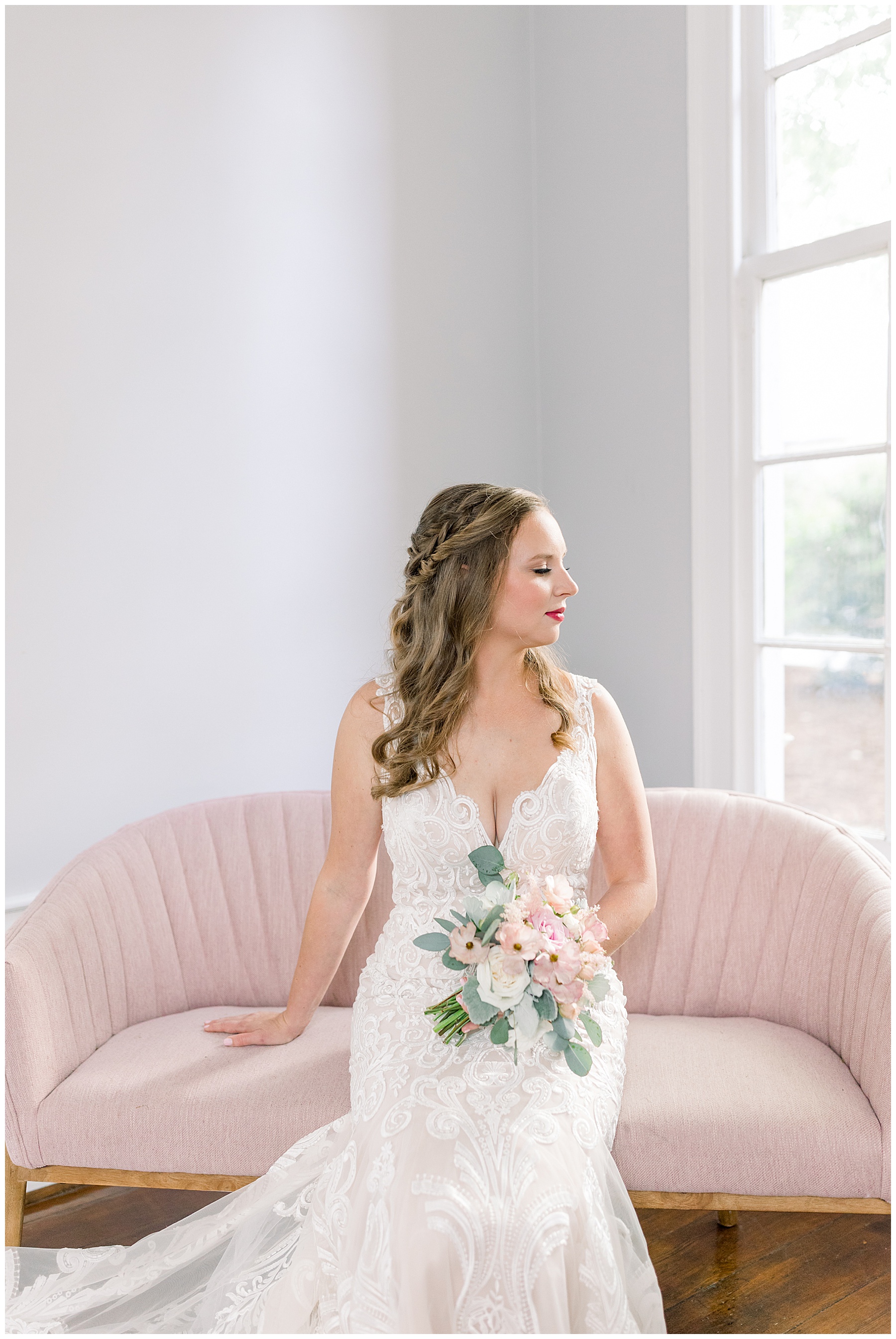 Leslie Alford Mims House Bridal Session - Holly Springs Wedding Photographer - Tiffany L Johnson Photography_0012.jpg