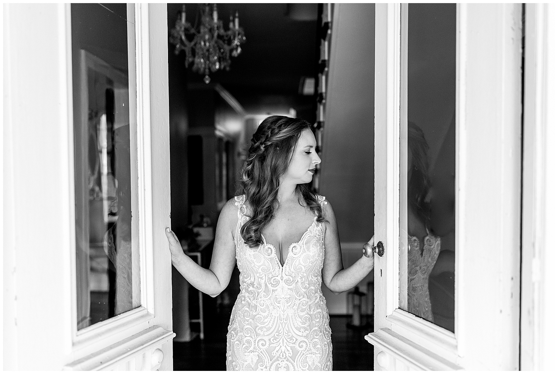 Leslie Alford Mims House Bridal Session - Holly Springs Wedding Photographer - Tiffany L Johnson Photography_0028.jpg