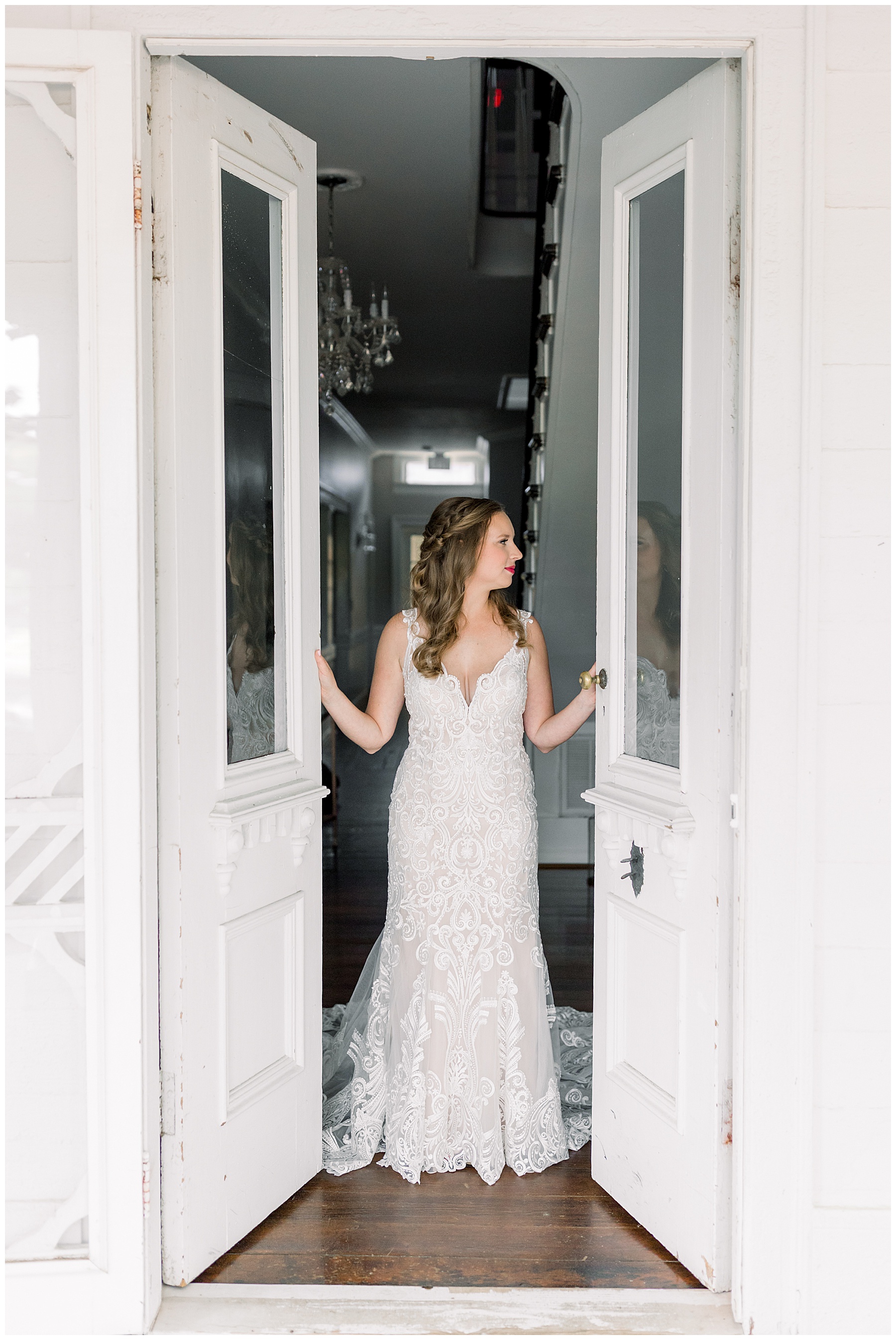 Leslie Alford Mims House Bridal Session - Holly Springs Wedding Photographer - Tiffany L Johnson Photography_0030.jpg