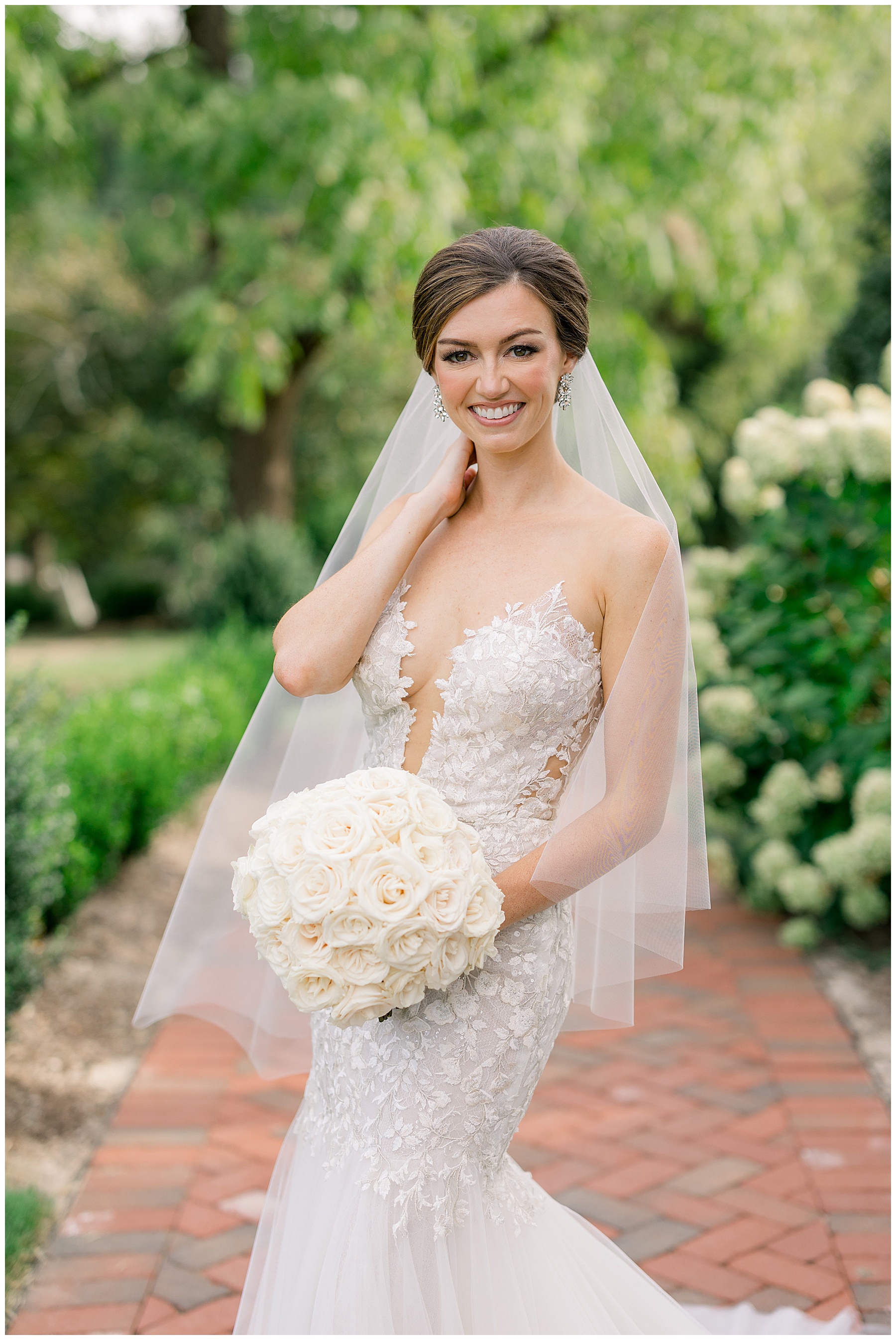 Walnut Hill Bridal Session - Tiffany L Johnson Photography_0017.jpg Walnut Hill Bridal Session - Tiffany L Johnson Photography_0017.jpg