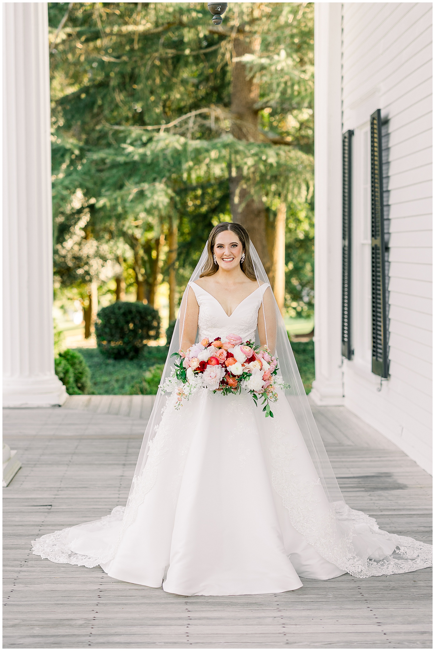 Rose Hill Estate Bridal Session - Tiffany L Johnson Photography