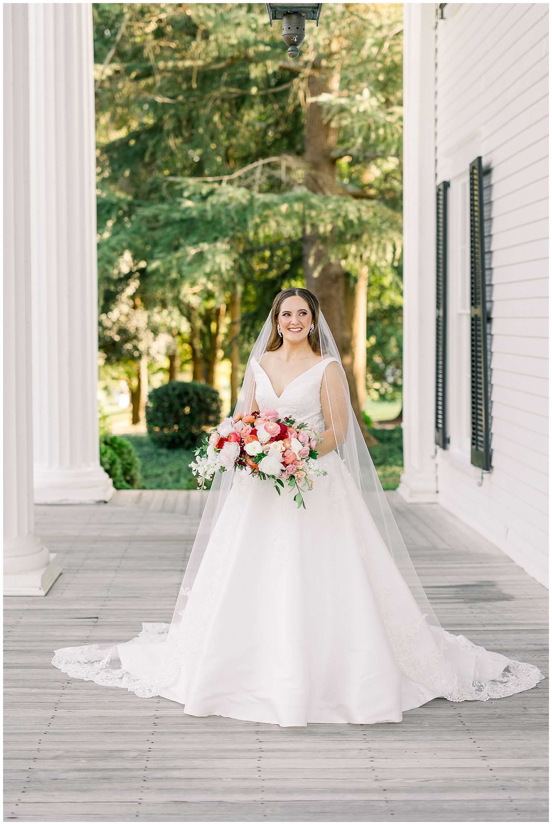 Rose Hill Estate Bridal Session - Tiffany L Johnson Photography