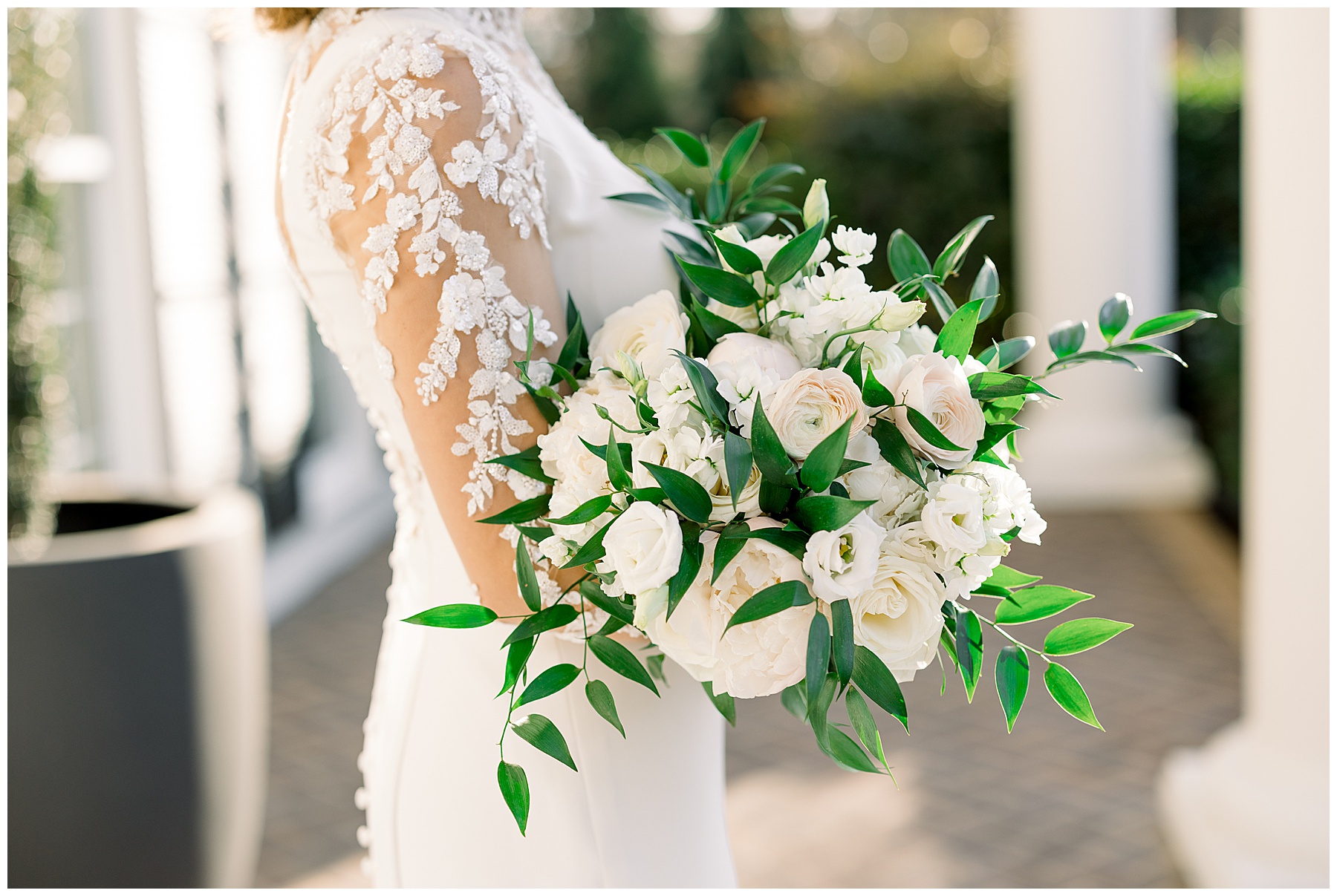 Highgrove Estate Bridal Session - Tiffany L Johnson Photography_0010.jpg