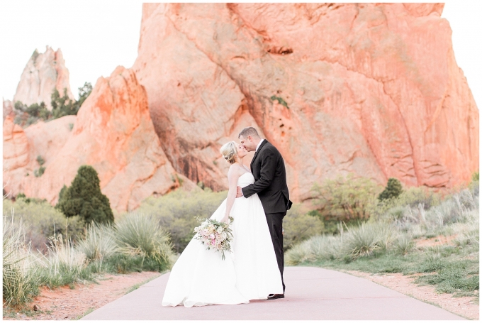 Garden of the Gods-Colorado-Wedding- Tiffany L Johnson- Photography_0001.jpg