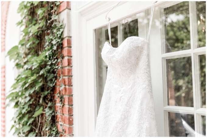 The Leaning Tree- Bailey NC -Wedding Day- Tiffany L Johnson_0008.jpg