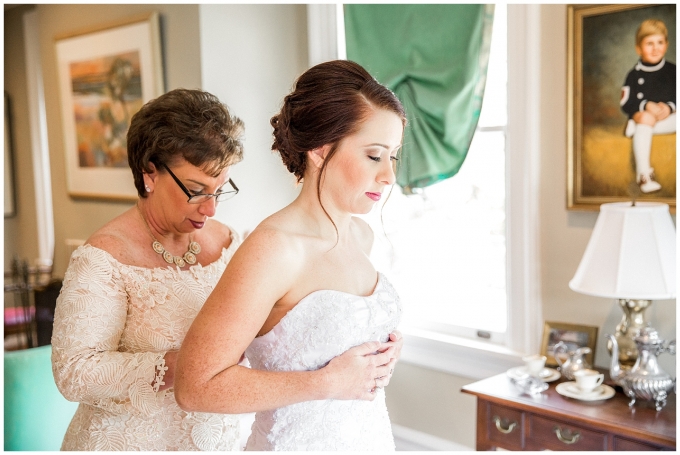 The Leaning Tree- Bailey NC -Wedding Day- Tiffany L Johnson_0026.jpg