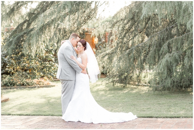 The Leaning Tree- Bailey NC -Wedding Day- Tiffany L Johnson_0106.jpg