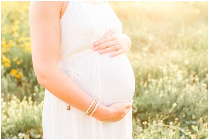 flower field maternity session - wilson nc - tiffany l johnson photography_0023.jpg