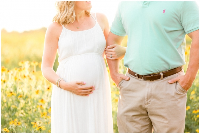 flower field maternity session - wilson nc - tiffany l johnson photography_0025.jpg