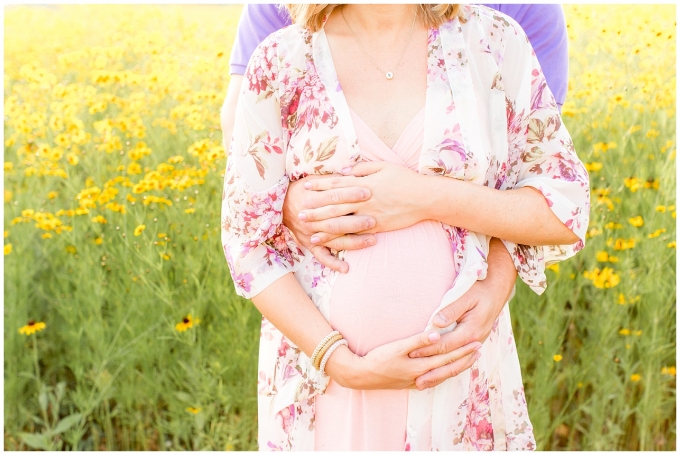 flower field maternity session - wilson nc - tiffany l johnson photography_0045.jpg