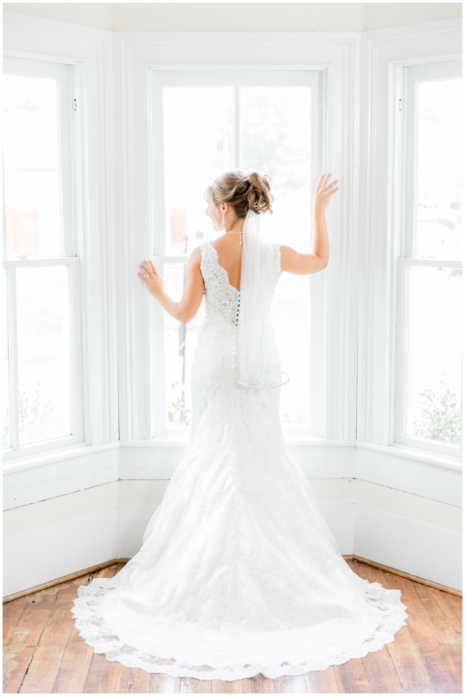 leslie alford mims house-bridal portraits-mims house-tiffany l johnson photography_0027.jpg