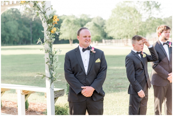 Fox Hollow Farms Wedding Day-Tiffany L Johnson Photography-Raleigh wedding photographer_0062.jpg