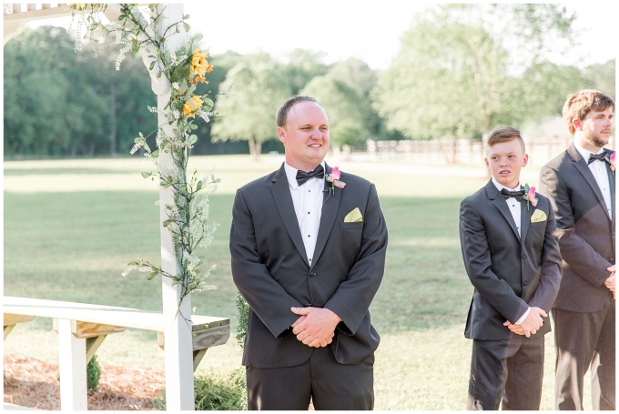 Fox Hollow Farms Wedding Day-Tiffany L Johnson Photography-Raleigh wedding photographer_0064.jpg