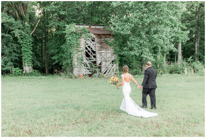 Fox Hollow Farms Wedding Day-Tiffany L Johnson Photography-Raleigh wedding photographer_0105.jpg