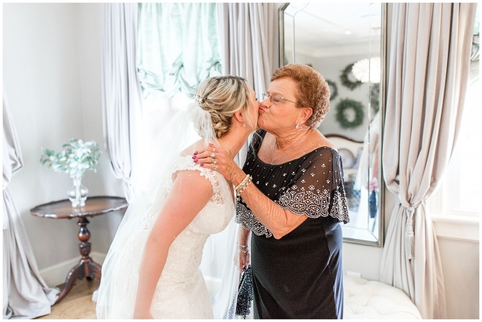 Highgrove Estate wedding day-raleigh wedding photographer-tiffany l johnson photography_0044.jpg