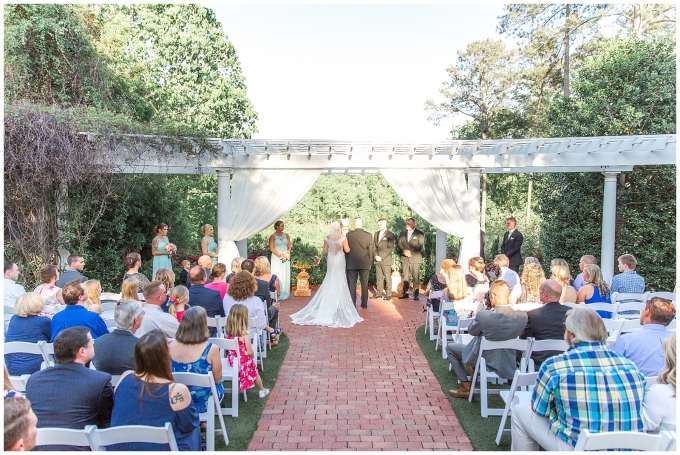 Highgrove Estate wedding day-raleigh wedding photographer-tiffany l johnson photography_0103.jpg