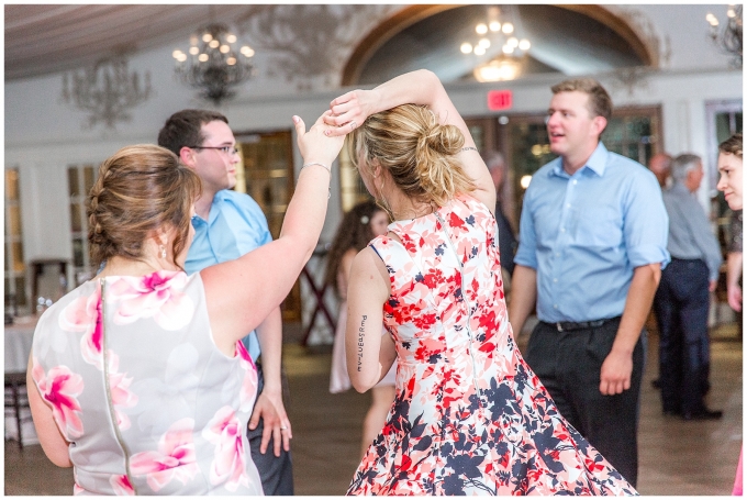 Highgrove Estate wedding day-raleigh wedding photographer-tiffany l johnson photography_0199.jpg