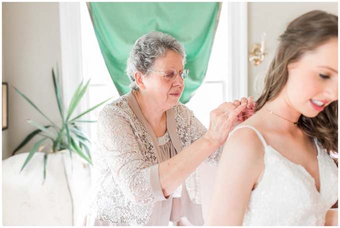 the leaning tree wedding day-raleigh wedding photographer-tiffany l johnson photography_0047.jpg