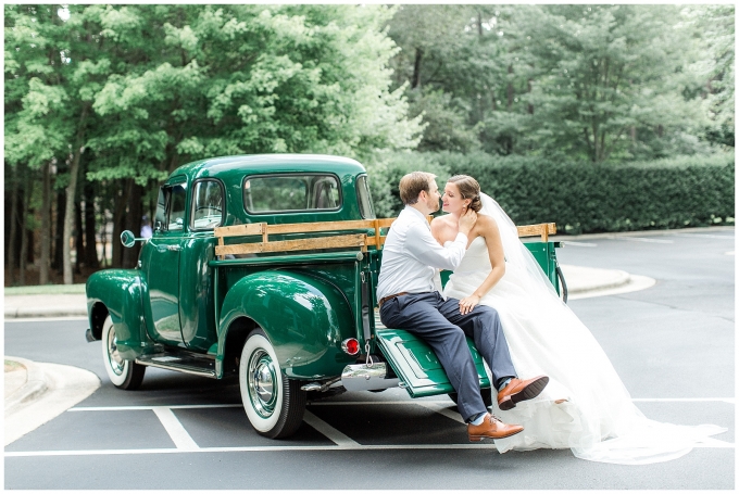 Raleigh nc wedding photographer-north hills club wedding-tiffany l johnson photography_0138.jpg