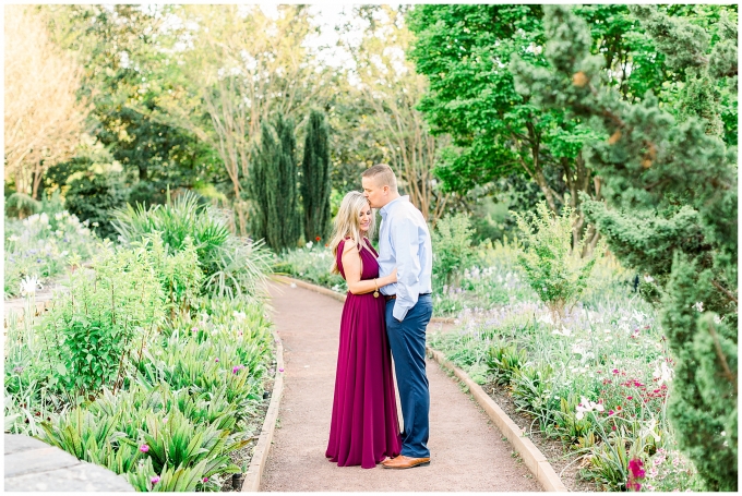 Sarah P Duke Gardens Engagement Session - tiffany l johnson photography - duke gardens engagement session_0005.jpg