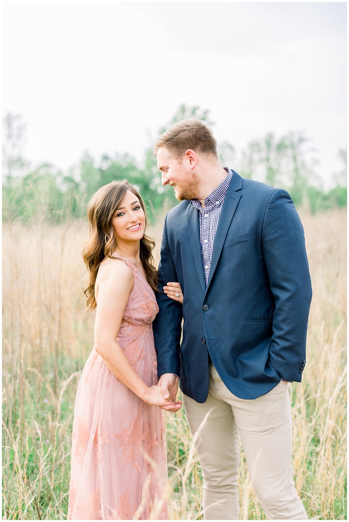 wildflower engagement session - tiffany l johnson photography_0004.jpg
