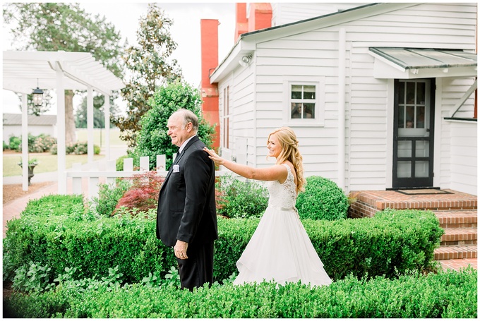 May Lew Farm Wedding - Farmville NC Wedding - Tiffany L Johnson Photography_0038.jpg