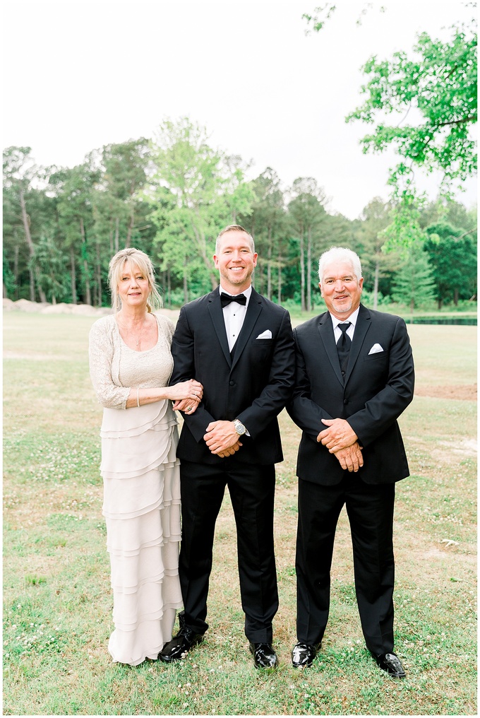 May Lew Farm Wedding - Farmville NC Wedding - Tiffany L Johnson Photography_0082.jpg