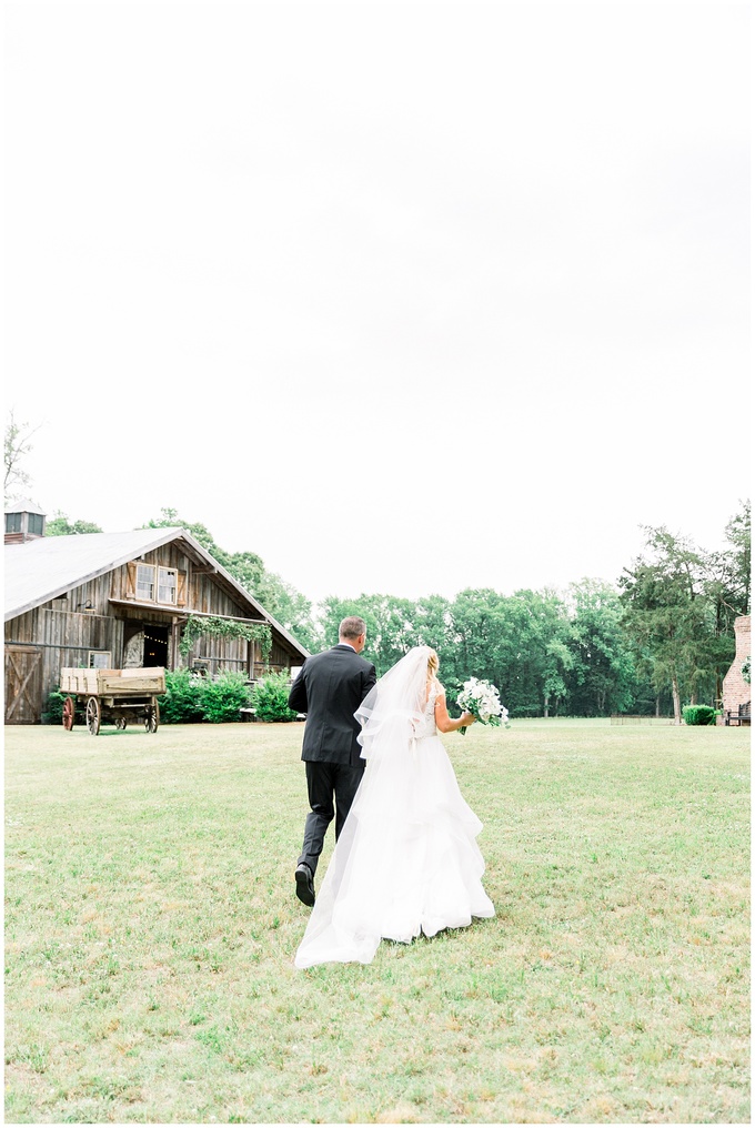 May Lew Farm Wedding - Farmville NC Wedding - Tiffany L Johnson Photography_0098.jpg