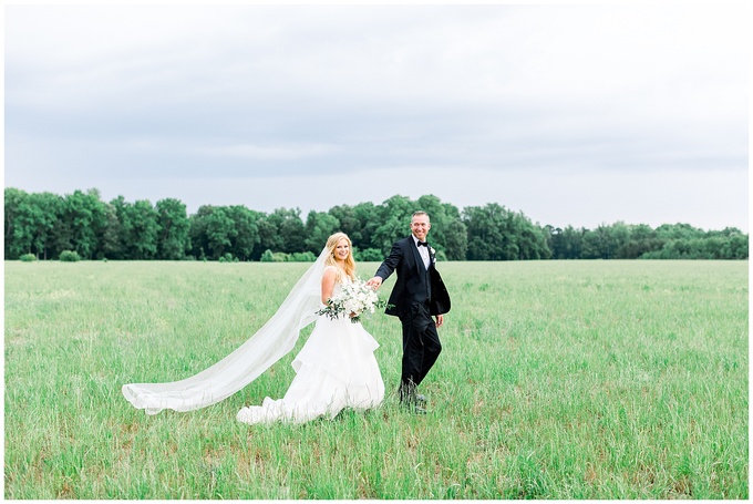 May Lew Farm Wedding - Farmville NC Wedding - Tiffany L Johnson Photography_0138.jpg