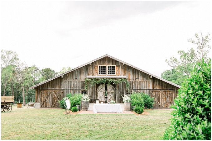 May Lew Farm Wedding - Farmville NC Wedding - Tiffany L Johnson Photography_0150.jpg