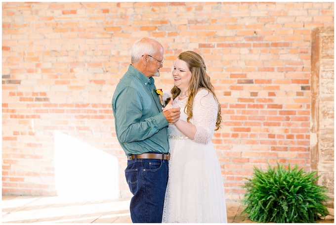 Elm City Train Depot Wedding - Tiffany L Johnson Photography_0090.jpg