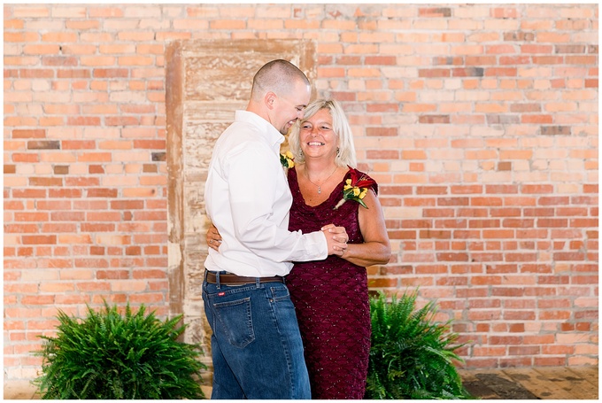 Elm City Train Depot Wedding - Tiffany L Johnson Photography_0091.jpg