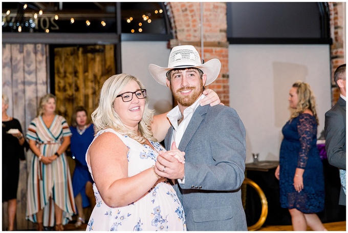 Cross and Main Wedding Day - Tiffany L Johnson Photography_0179.jpg