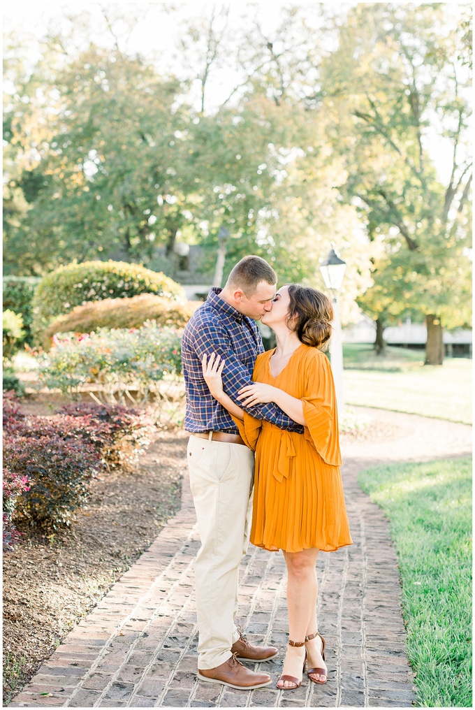 Nashville Engagement Session - Rose Hill Plantation - Tiffany L Johnson_0046.jpg