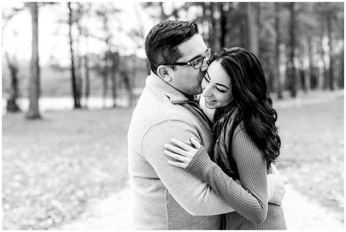 Lake Engagement Session - Tiffany L Johnson Photography_0011.jpg