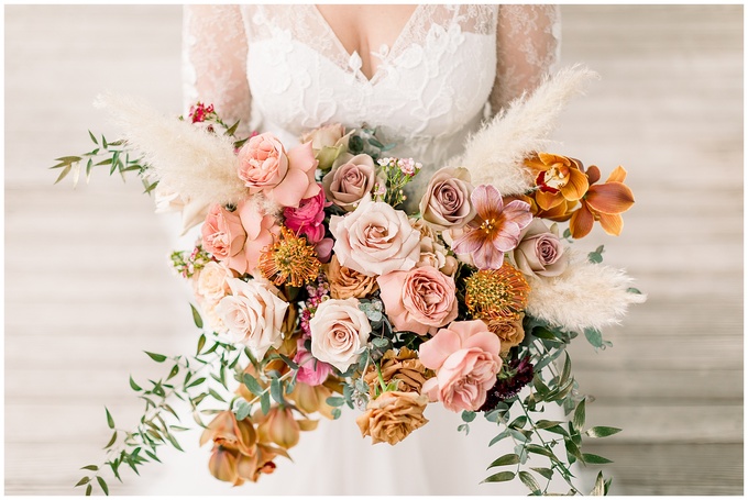 Rose Hill Plantation Bridal Portrait Session - Tiffany L Johnson Photography_0049.jpg