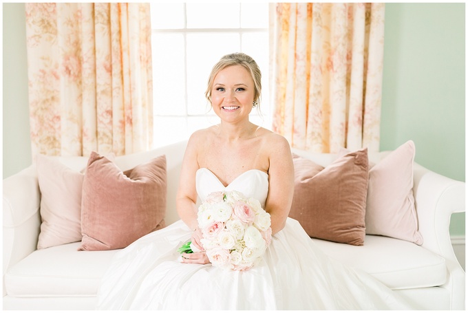 Rose Hill Plantation Bridal Session - Tiffany L Johnson Photography - Southern Bridal Session_0003.jpg