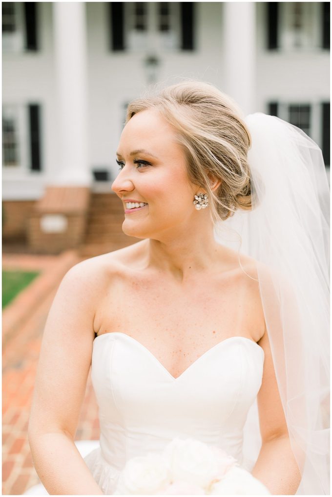 Rose Hill Plantation Bridal Session - Tiffany L Johnson Photography - Southern Bridal Session_0029.jpg