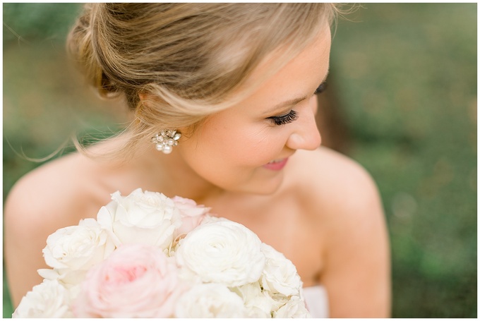 Rose Hill Plantation Bridal Session - Tiffany L Johnson Photography - Southern Bridal Session_0031.jpg