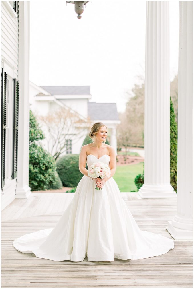 Rose Hill Plantation Bridal Session - Tiffany L Johnson Photography - Southern Bridal Session_0045.jpg