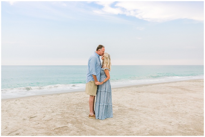 Emerald Isle Beach Engagement Session - Tiffany L Johnson Photographer_0005.jpg