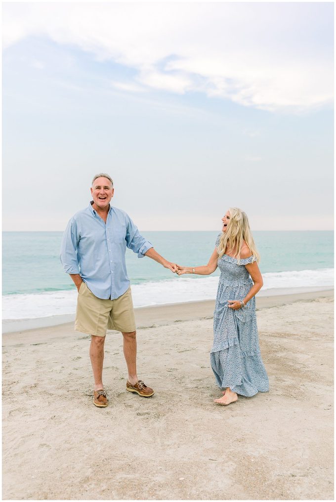 Emerald Isle Beach Engagement Session - Tiffany L Johnson Photographer_0011.jpg