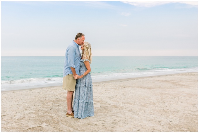 Emerald Isle Beach Engagement Session - Tiffany L Johnson Photographer_0017.jpg